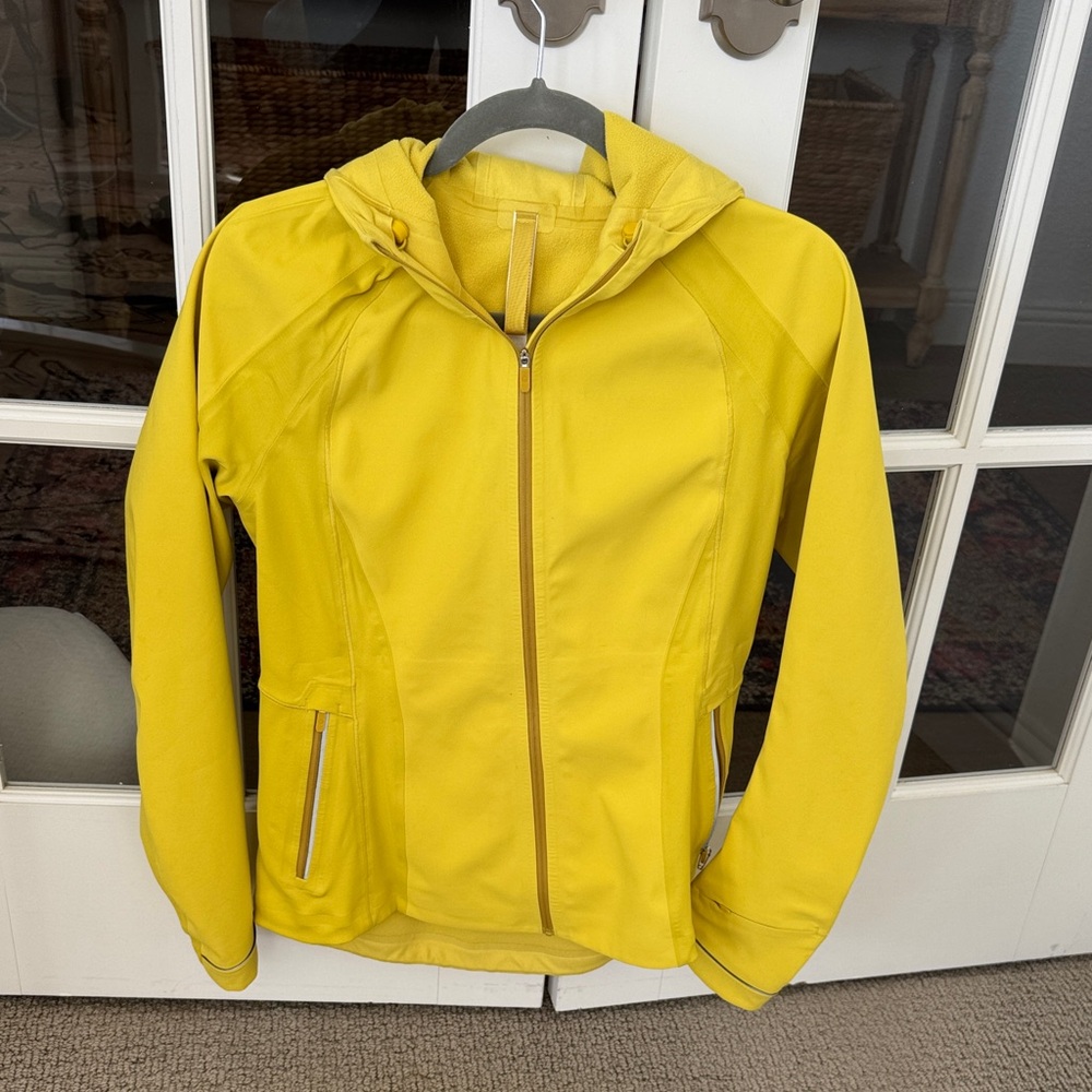 Lululemon Vibrant Yellow Jacket with thin fleece lining; size 8
